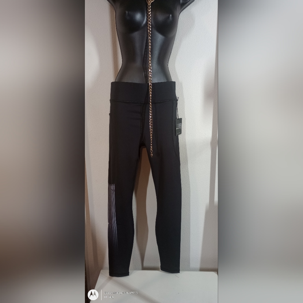 Leggings. SavageX Fenty Sport. Black with Side Stripe. LG. NWT.
